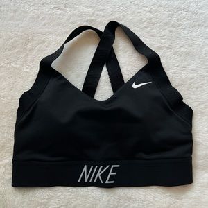 Nike Sports Bra - Black- small